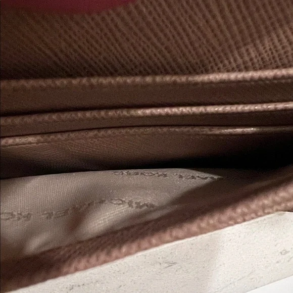 Michael Kors Blush Card Holder - Picture 6 of 15